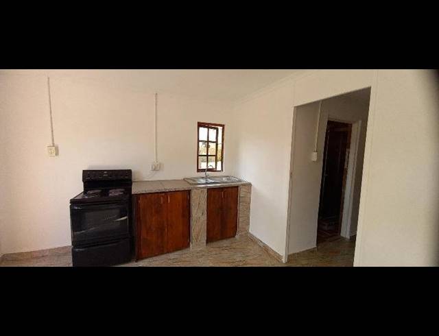 1 BEDROOM PROPERTY TO RENT IN BIRDSWOOD